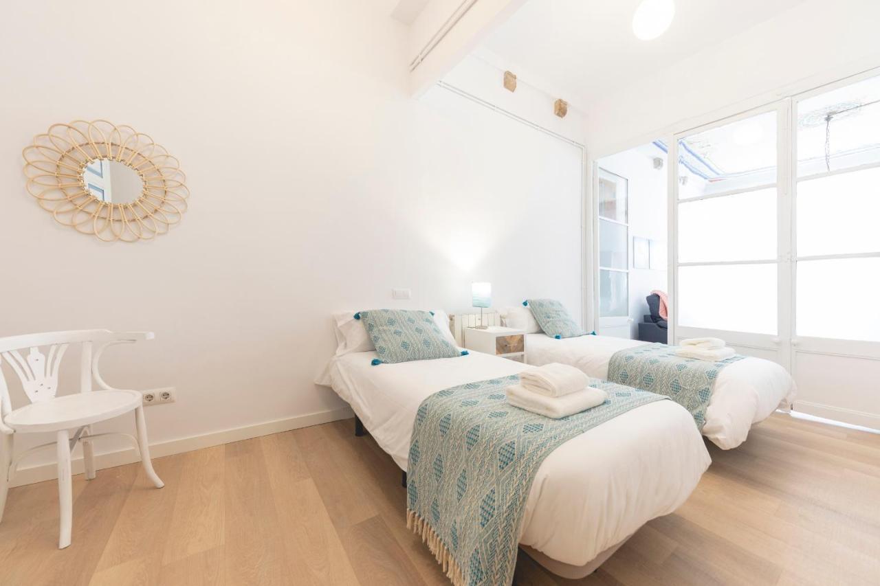 Bravissimo Placa Del Vi, Authentic Historic Apartment خيرونا المظهر الخارجي الصورة