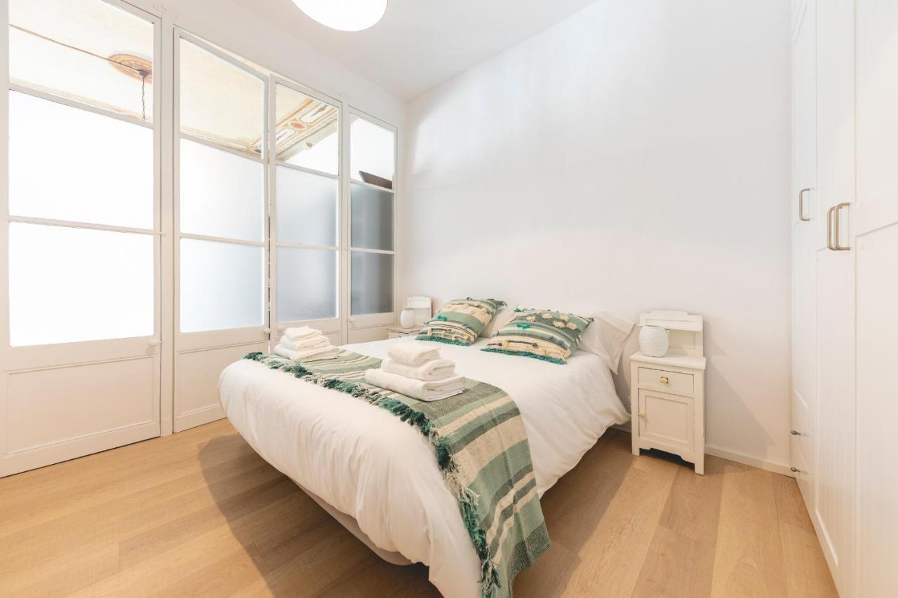 Bravissimo Placa Del Vi, Authentic Historic Apartment خيرونا المظهر الخارجي الصورة