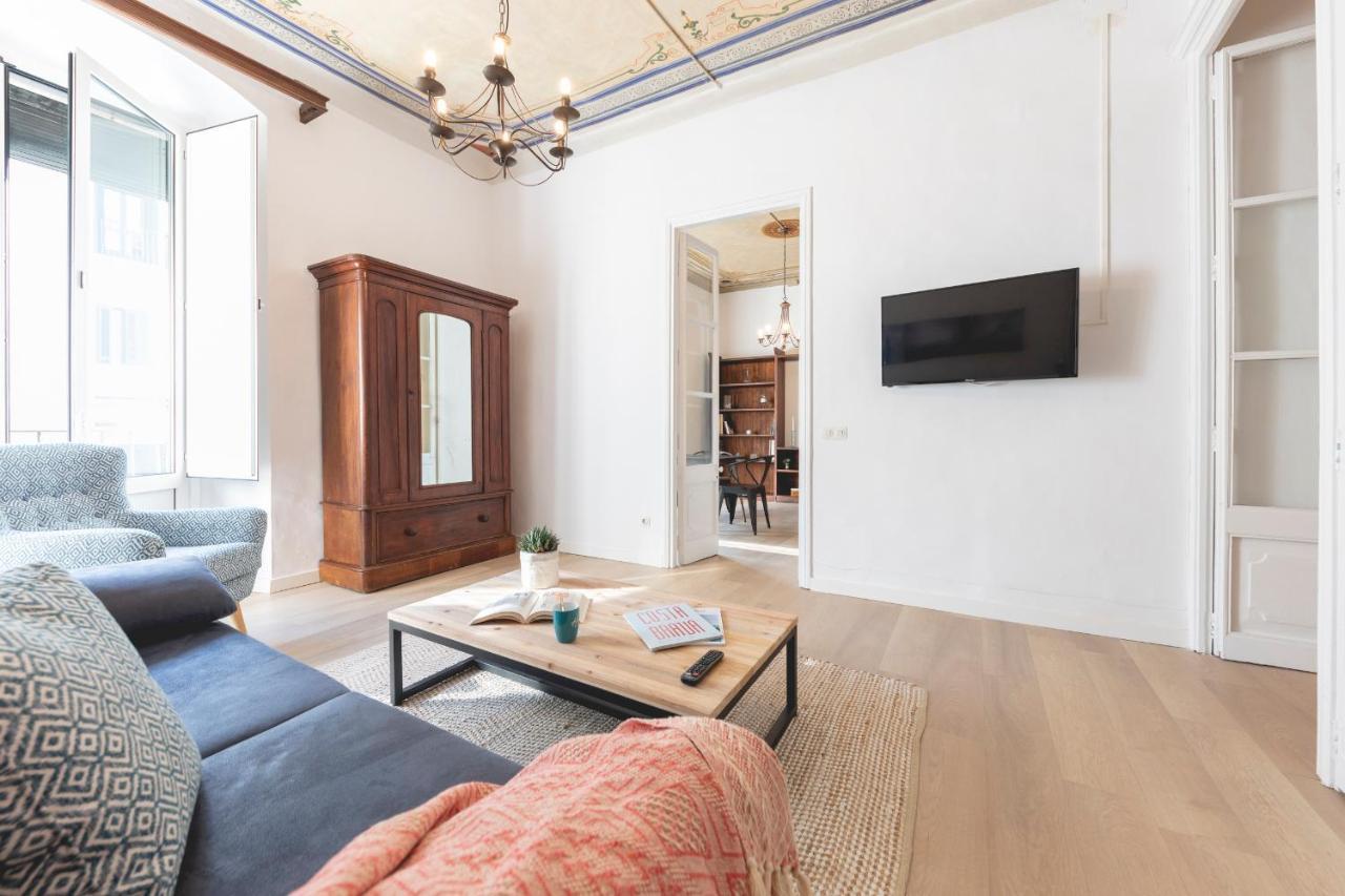 Bravissimo Placa Del Vi, Authentic Historic Apartment خيرونا المظهر الخارجي الصورة